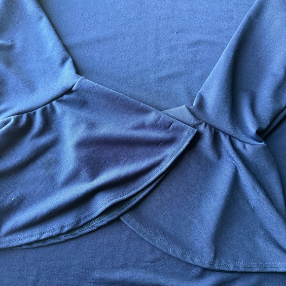 Magic Fit Long Sleeve Top | Size L - Picture 3 of 7